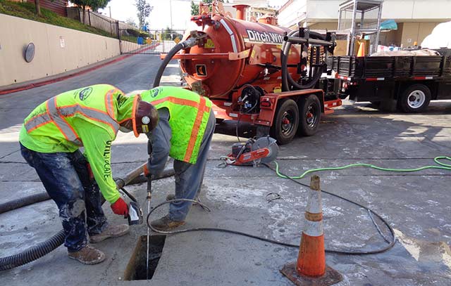 hydro vacuum excavation