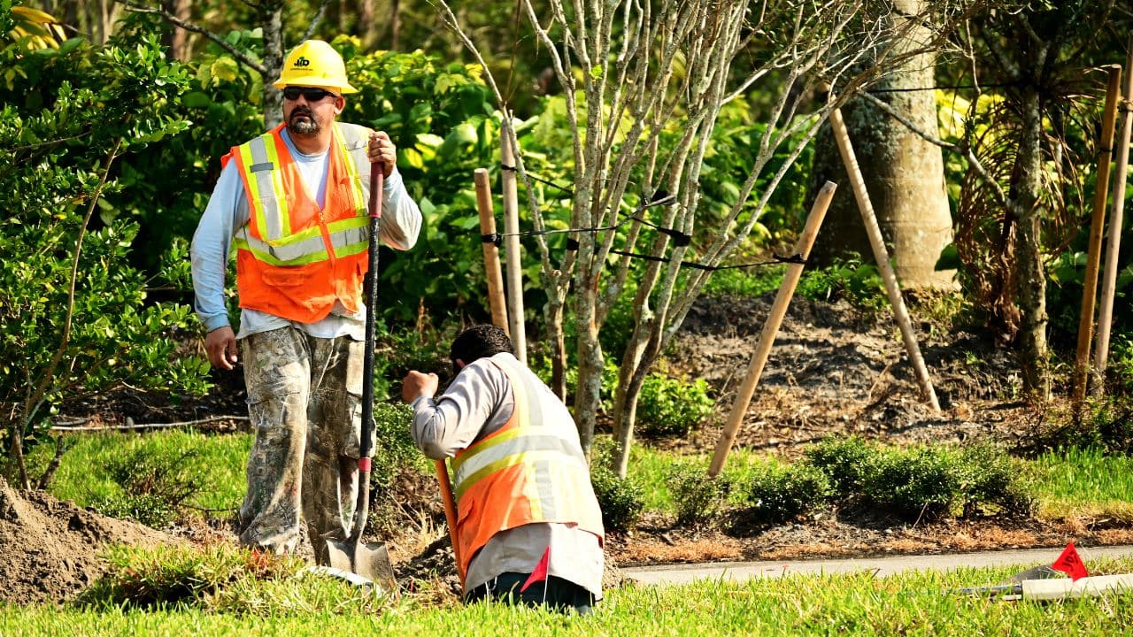 call a private utility locator, Planning a Backyard Project? Why You Should Call a Private Locator First